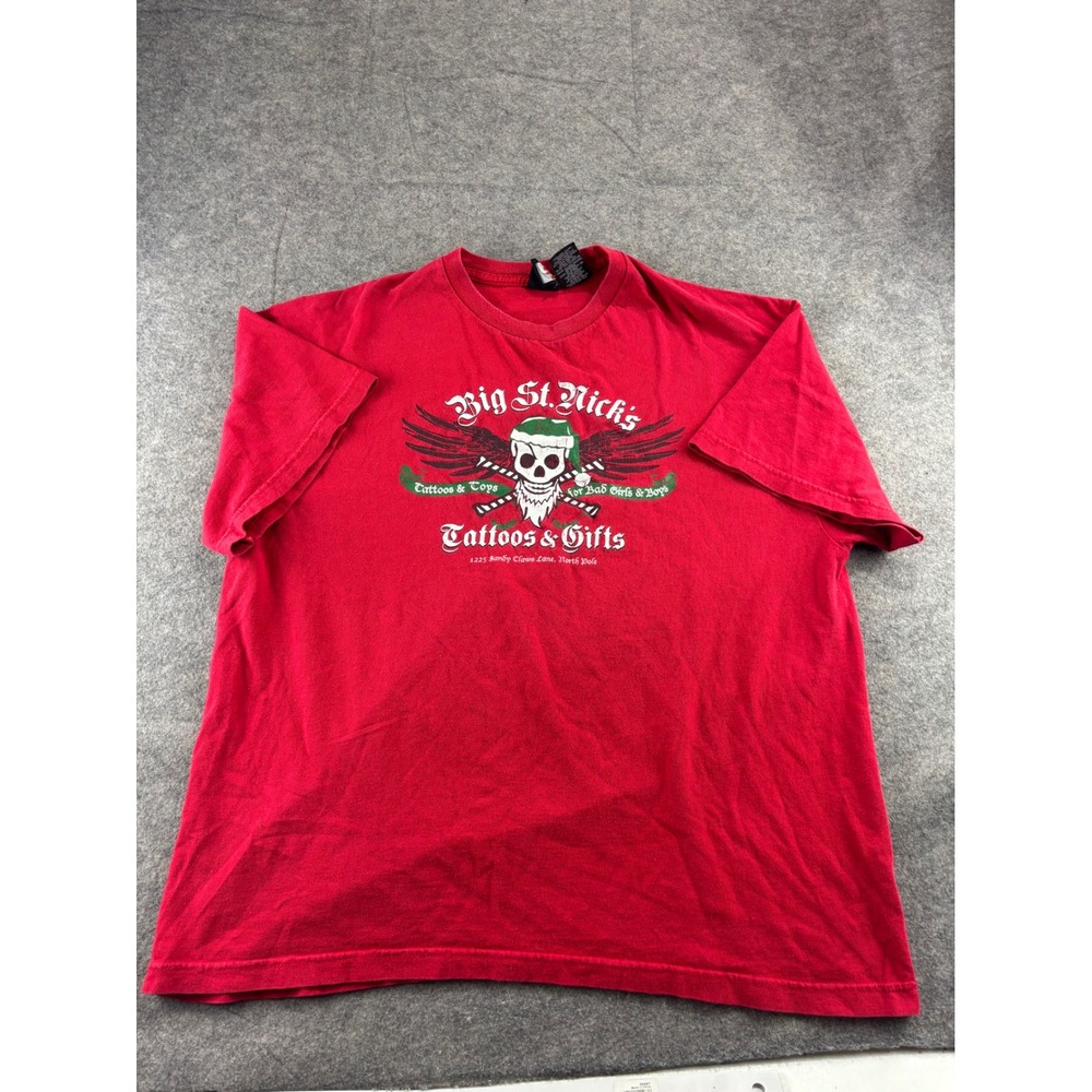 Big St Nicks Tattoos and Gifts Red Graphic T-Shirt Mens XL Skull Santa Wings